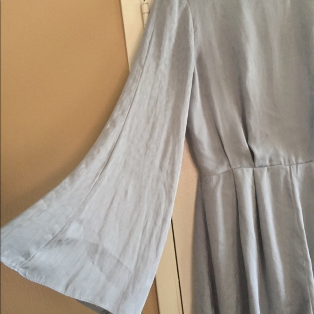 Topshop Satin Animal Playsuit/Romper w/long sleeves and scooped neckline Size 4 - Picture 7 of 13